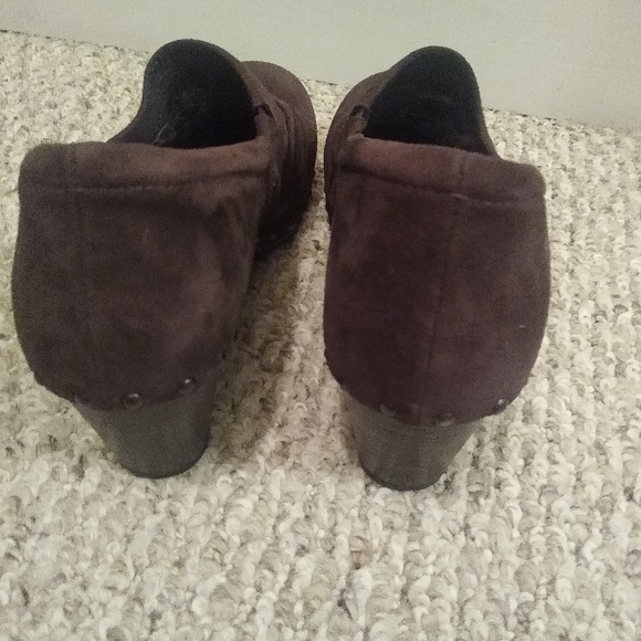 Dansko Brown Suede Heeled Clogs Studs Women's 8.5 - 9 39 - Picture 4 of 8